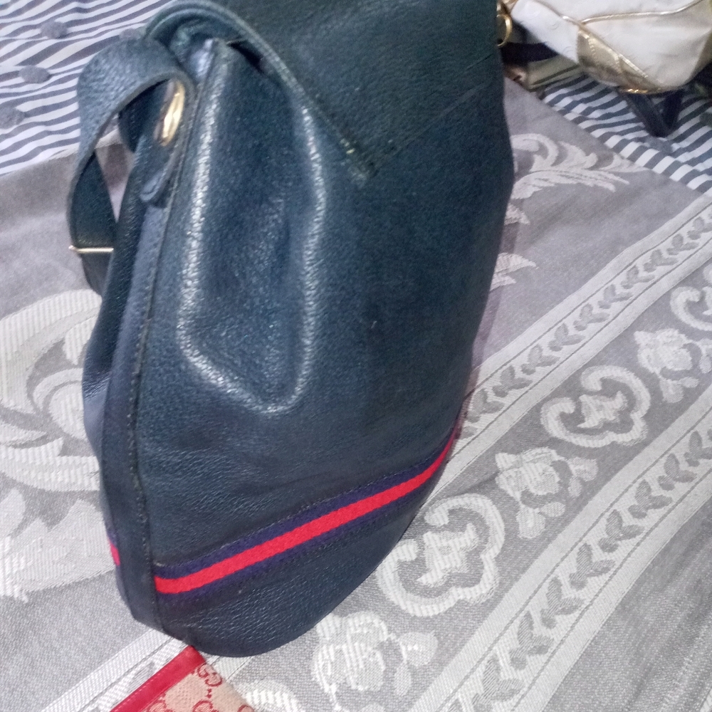 💕💅👜 Amazing Gucci pig skin Bucket💕😍 - Picture 7 of 12